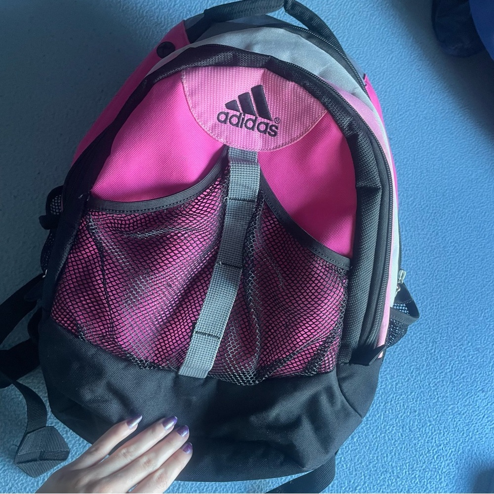 Large adidas backpack with multiple storage pockets space for laptop and pencils - Picture 8 of 12